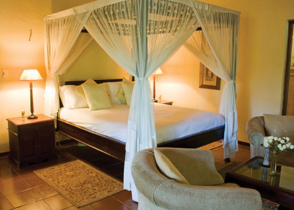 Hulala Lakeside Lodge Уайт Ривър Екстериор снимка