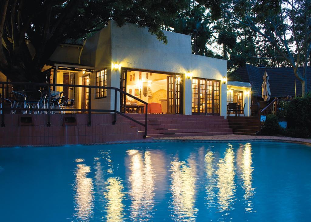 Hulala Lakeside Lodge Уайт Ривър Екстериор снимка