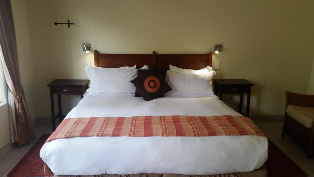 Hulala Lakeside Lodge Уайт Ривър Екстериор снимка