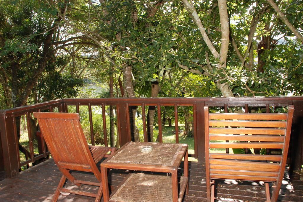 Hulala Lakeside Lodge Уайт Ривър Екстериор снимка