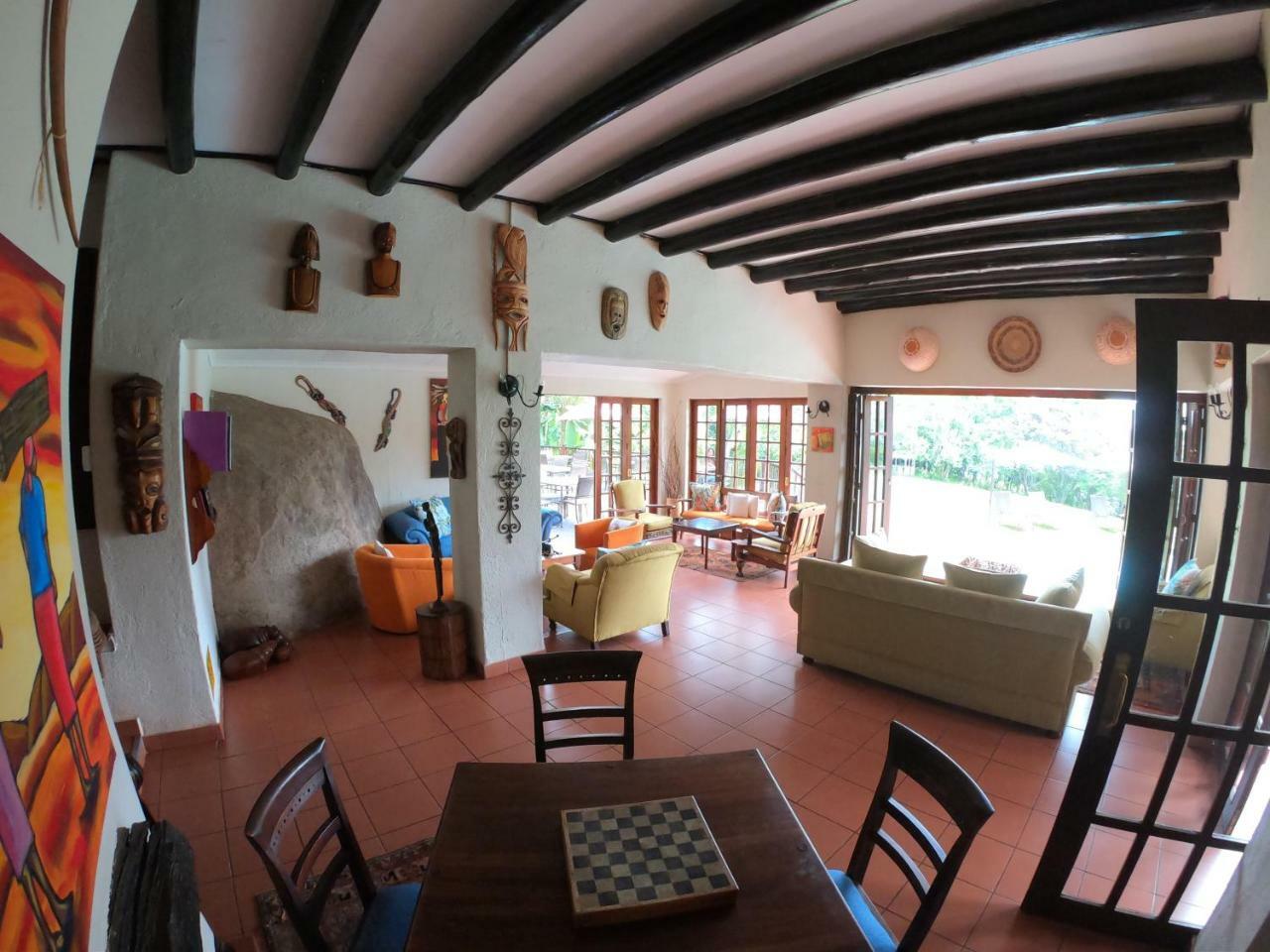 Hulala Lakeside Lodge Уайт Ривър Екстериор снимка